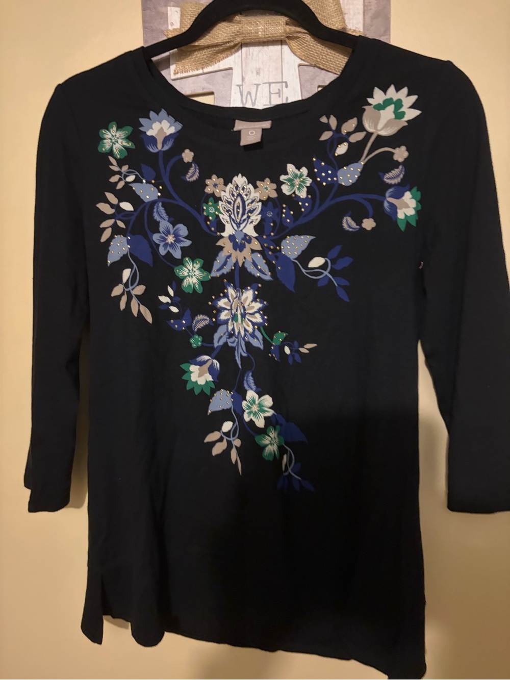 Chicos Women’s Floral Embroidered Black Long Sleeve Top